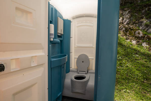 Best Portable restroom trailer rental  in Pulaski, NY